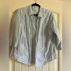 Croft & Barrow Large Cotton White Blue Stripped Button Down Shirt embroidered